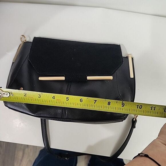 Sole Society Black Crossbody Bag Faux Leather Suede Flap Gold Chain - Picture 8 of 9